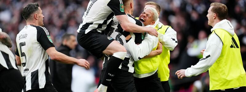 Trainer Arne Slot muss mit Liverpool weiter auf seinen ersten Titel warten. - Foto: John Walton/PA Wire/dpa