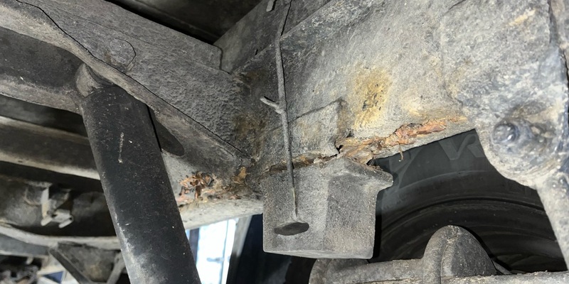 POL-ME: Bis dass der Rost uns scheidet - Polizei zieht schrottreifen Transporter aus dem Verkehr - 2503066 - Foto: presseportal.de