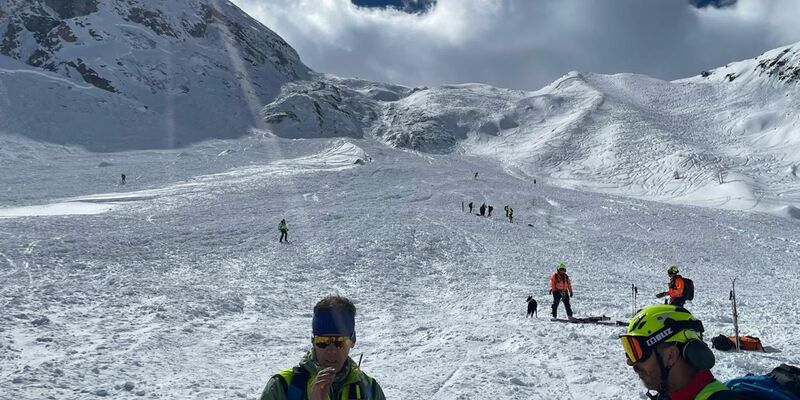 Die Bergretter rückten aus. - Foto: ---/Soccorso Alpino e Speleologico/dpa