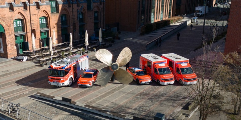 FW-HH: Feuerwehr Hamburg startet Probebetrieb mit vollelektrischen Einsatzfahrzeugen - Foto: presseportal.de