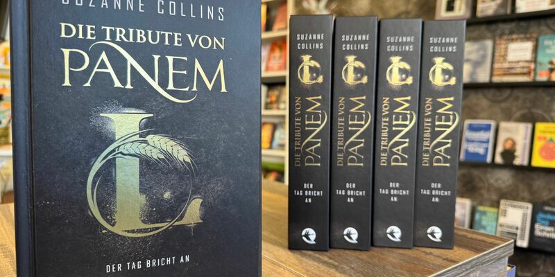 Das lange Warten hat ein Ende: der fünfte Teil der Jugendbuch-Reihe «Die Tribute von Panem» ist weltweit erschienen. - Foto: Christiane Bosch/dpa