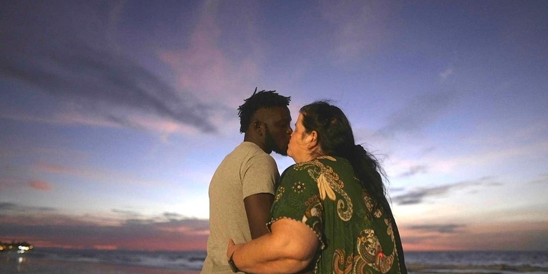 Sam Silvia Amore unter Palmen - Foto: presseportal.de