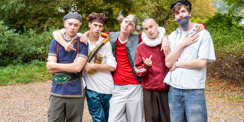 Bruno Alexander Oskar Belton Emil Belton Leonard Fuchs Max Mattis INTIMATE. - Foto: Joyn/Markus Hertrich, presseportal.de