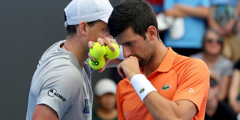 Initiierten gemeinsam die Spielergewerkschaft PTPA: Vasek Pospisil (l) und Novak Djokovic. - Foto: Kelly Barnes/AP/dpa