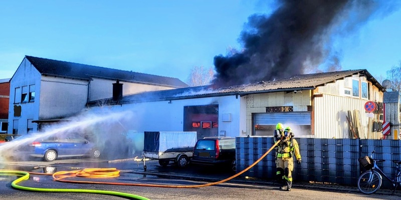 FW Kamen: Werkstattbrand mit erheblichen Folgen - Foto: presseportal.de