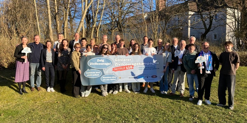 POL-GS: Alltagsheldinnen bei der Preisverleihung der Goslarer Zivilcourage Kampagne (GZK) für ihren vorbildlichen Einsatz geehrt. - Foto: presseportal.de