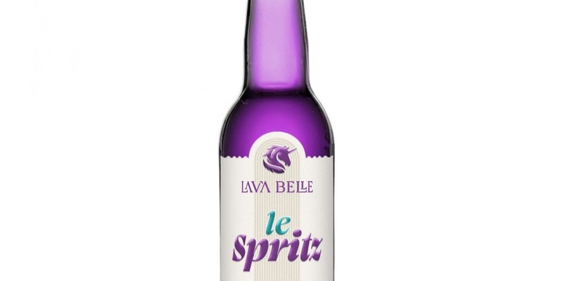 Lav'a Belle - der erste lila Aperitif setzt neue Maßstäbe in der Gastronomie / Neuheit: Le Spritz - der lila Ready-to-Drink Aperitif - Foto: presseportal.de