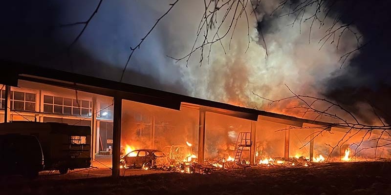 POL-ST: Rheine, Großbrand einer Halle Keine Verletzten - Foto: presseportal.de