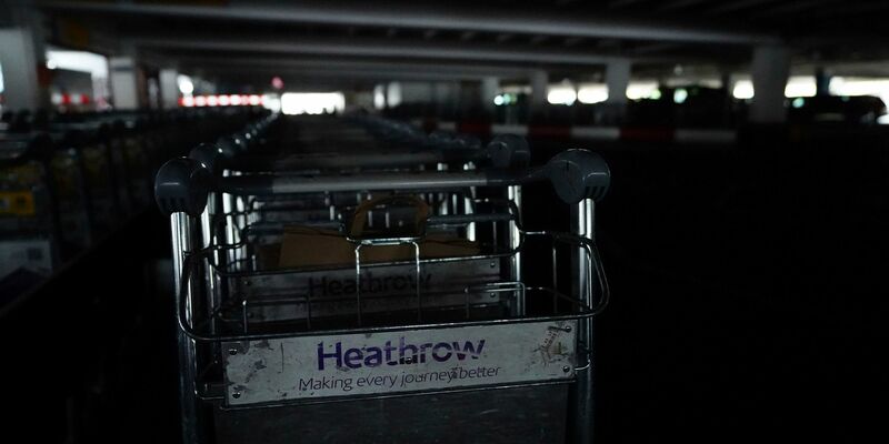 Am Flughafen Heathrow herrscht noch Stillstand. - Foto: James Manning/PA/AP/dpa