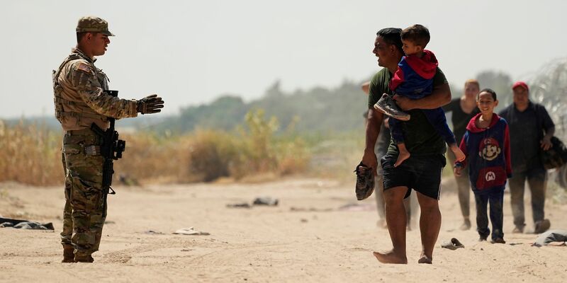 Schon im Jahr zuvor hatte die UN-Organisation für Migration einen Rekord bei den Todesfällen unter Migranten gemeldet. (Archivbild) - Foto: Eric Gay/AP