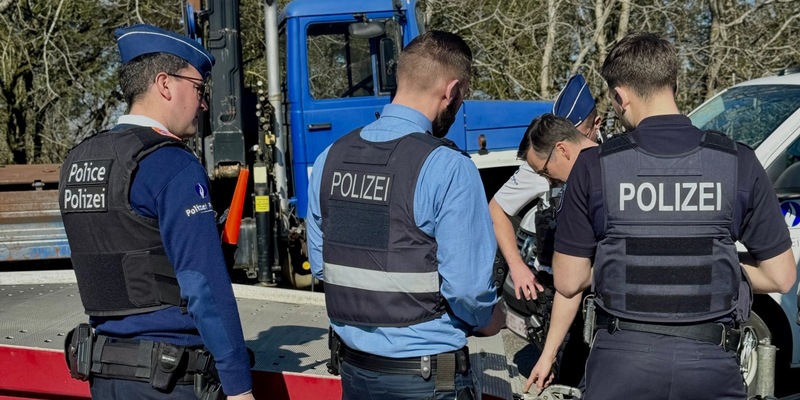 POL-EU: Grenzüberschreitende Polizeikontrollen - Mehrere Verstöße festgestellt - Foto: presseportal.de