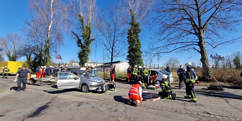 POL-PDNR: Vollübung der Neuwieder Blaulichtorganisationen - Foto: presseportal.de