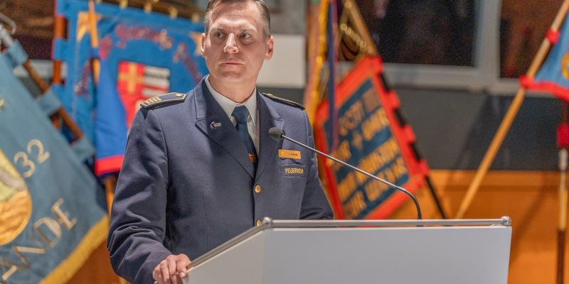FW Paderborn: Jahreshauptversammlung der Feuerwehr Paderborn in der Mehrzweckhalle Dahl - Foto: presseportal.de