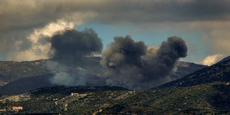 Nach Raketenbeschuss aus dem Libanon griff Israels Luftwaffe im Süden des Nachbarlandes an. - Foto: STR/dpa