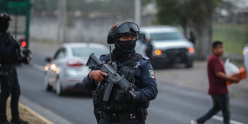 Auch die bei Urlaubern beliebte Riviera Maya gerät zunehmend ins Visier der Drogenkartelle. (Illustration) - Foto: Felix Marquez/dpa