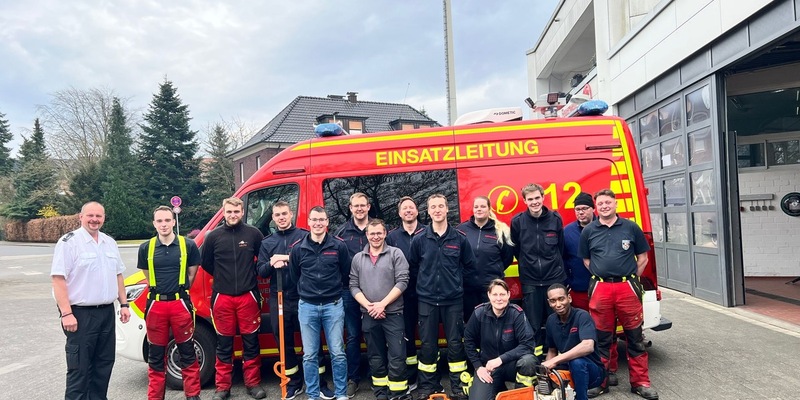 FW-WRN: Erfolgreicher Motorsägenlehrgang der Freiwilligen Feuerwehr Werne - Foto: presseportal.de