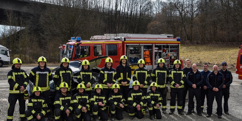FW Wenden: Grundausbildung erfolgreich abgeschlossen - Foto: presseportal.de
