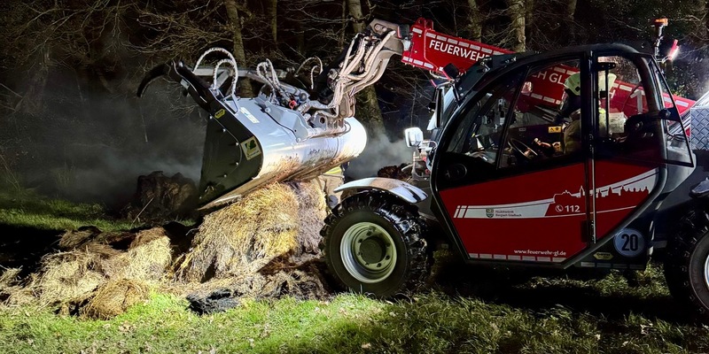 FW-GL: Feuerwehr verhindert Waldbrand im Stadtteil Herkenrath von Bergisch Gladbach - Foto: presseportal.de