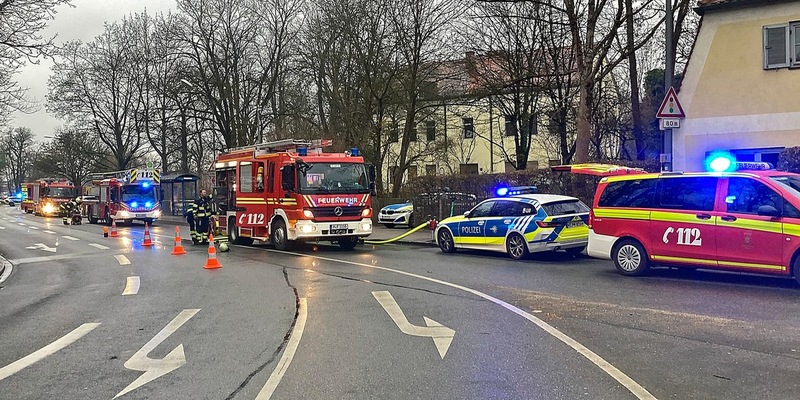 FW-M: Brand in leer stehendem Gebäude (Obermenzing) - Foto: presseportal.de