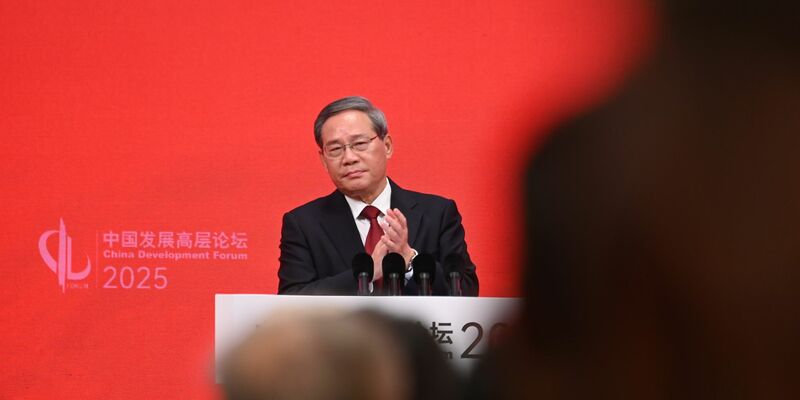 Der Präsident der US-Handelskammer in China, Michael Hart, hofft auf leichtere Bedingungen für US-Firmen.  - Foto: Johannes Neudecker/dpa