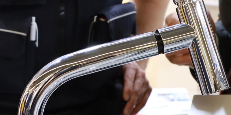 HZA-DA: ZOLL stellt Produktpiraterie auf der ISH fest - 493 Artikel sichergestellt und 11.500 Euro an Sicherheit erhoben - Foto: presseportal.de