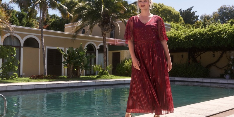 sheego präsentiert die schönsten Curvy-Looks für besondere Anlässe - Foto: presseportal.de