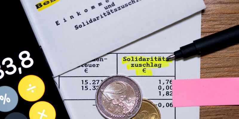 Für 90 Prozent der Steuerpflichtigen wurde der Soli Ende 2020 bereits abgeschafft. (Symbolbild) - Foto: Sven Hoppe/dpa
