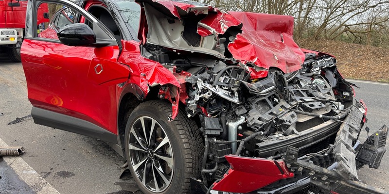 POL-ROW: ++ 74-jähriger Motorradfahrer nach Unfall auf der A 1 verstorben ++ Auffahrunfall: Eine Person verletzt ++ Pkw kollidiert mit Baum ++ Wohnmobil überschlägt sich auf A 1: Zwei Personen verletzt ++ - Foto: presseportal.de