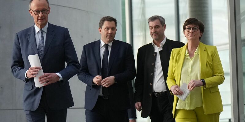 «Vor uns liegt ein hartes Stück Arbeit» heißt es aus CDU, CSU und SPD. (Archivbild) - Foto: Michael Kappeler/dpa