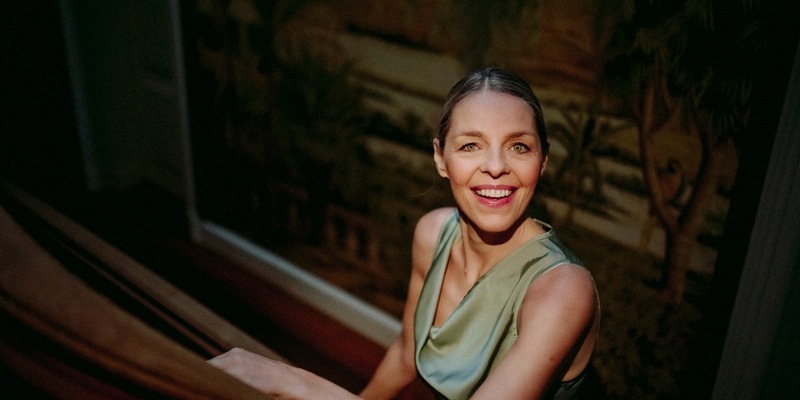 Frauenpower entfesseln: Nachhaltige Transformation mit Katja Hinterleitners Ultimate Healing Bundle - Foto: presseportal.de