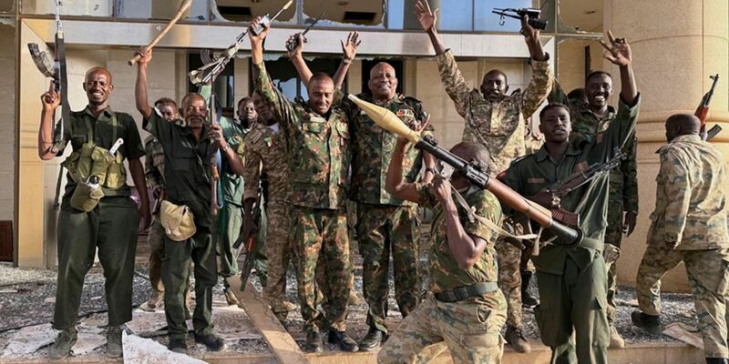 Nach zwei Jahren Bürgerkrieg hat das Militär die Hauptstadt Khartum zurückerobert. - Foto: -/SAF/AP/dpa