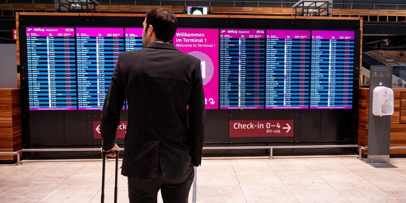 Entschädigung für ausgefallene oder verspätete Flüge einzuklagen, soll einfacher werden. (Symbolbild) - Foto: Fabian Sommer/dpa