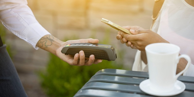 Zwischen Sommer und Winter: die Zeitumstellung auf dem Prüfstand / girocard-Studie über die verlorene Stunde - Foto: presseportal.de