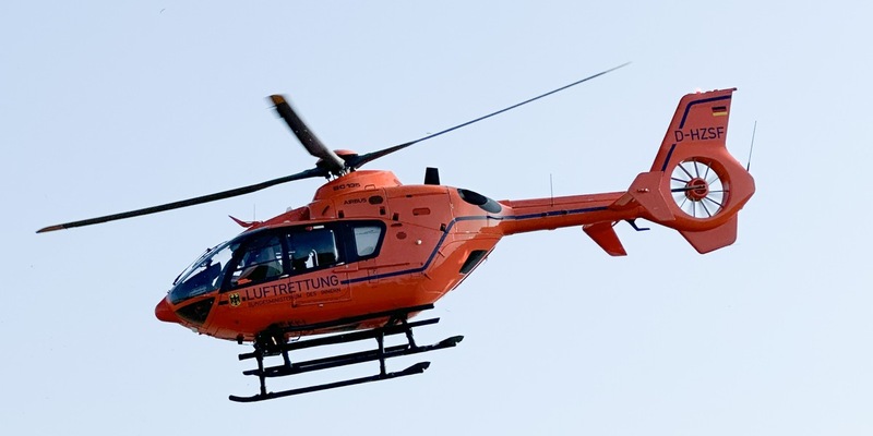 FFW Schwalmtal: Schwerer Verkehrsunfall zwischen Motorrad und Pkw - Foto: presseportal.de