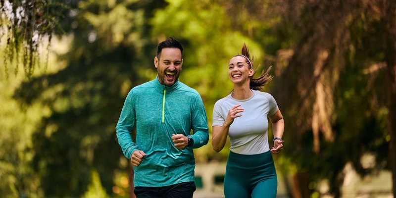 Fit in den Frühling: Was beim Joggen wichtig ist / Laufen hat viele Vorteile für die Gesundheit / Doch darf das Krafttraining nicht fehlen, um den Bewegungsapparat zu schützen - Foto: presseportal.de
