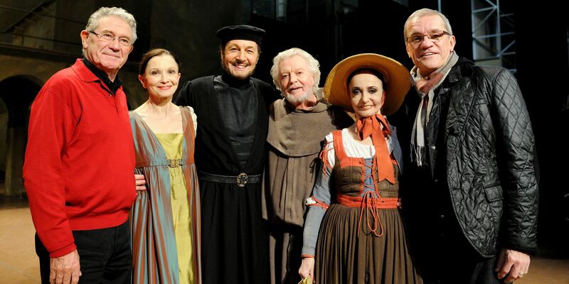 Ray Barra (erster von links) ist nach Angaben des spanischen Staatsballetts an seinem Wohnort im südspanischen Marbella gestorben. - Foto: picture alliance / dpa