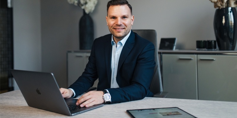 Schluss mit ineffizientem Marketing: So gewinnen Schönheitskliniken mithilfe von Dominik von Falkenhausen und ScaleBeauty gezielt Premium-Patienten - Foto: presseportal.de