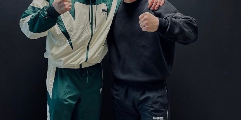 MMA Kampf: Hamburger Social Media Star Flying Uwe Schüder (u.a 7 vs Wild) tritt im Oktagon gegen Ediz der Breite Tasci an - Foto: presseportal.de