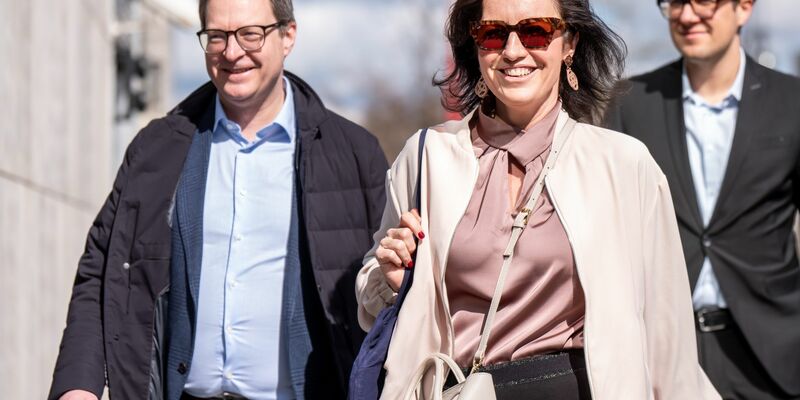 Es könnte ein guter Tag für Deutschland werden - mit dieser Ansage kommt CSU-Chef Söder zur Schlussrunde der Koalitionsverhandlungen. - Foto: Michael Kappeler/dpa