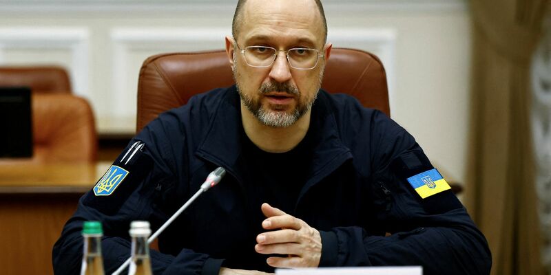 Der ukrainische Ministerpräsident Denys Schmyhal bestätigte den Erhalt von weiteren Unterstützungsmilliarden der EU. (Archivbild) - Foto: Clodagh Kilcoyne/Pool REUTERS/AP/dpa