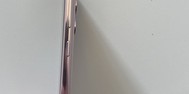 POL-DA: Darmstadt: Polizei sucht Eigentümer / Wer erkennt sein Smartphone? - Foto: presseportal.de