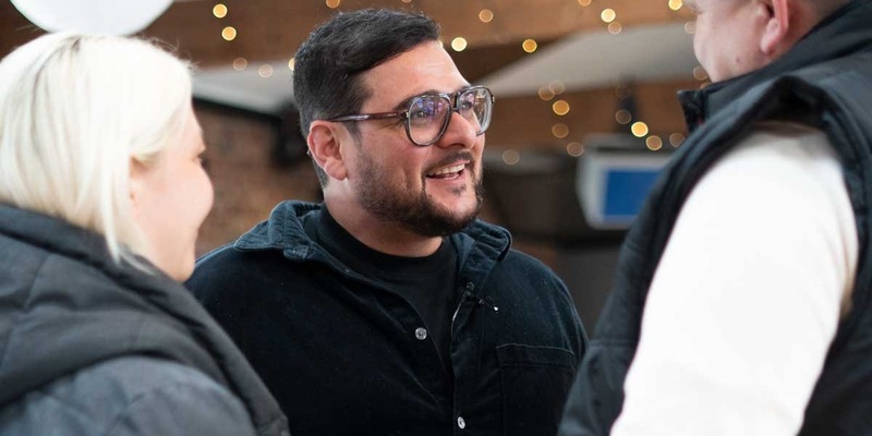 Selbstständig, aber ständig am Limit – Liborio Manciavillano von der HWS Handwerks-Schmiede GmbH verrät, warum das eigene Unternehmen für viele Handwerker zur Falle wird - Foto: presseportal.de