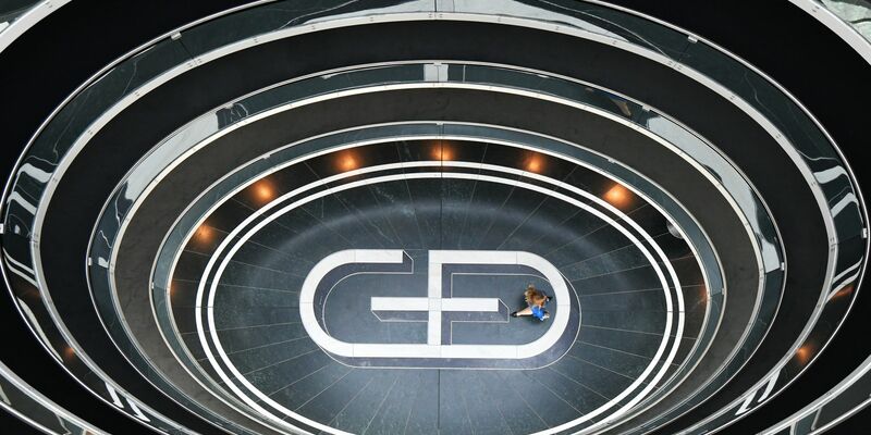 In unsicheren Zeiten läuft bei Giesecke+Devrient das Geschäft mit Sicherheitstechnik. (Archivbild) - Foto: Peter Kneffel/dpa