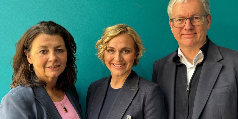 Caren Miosga wird Botschafterin für Plan International / Starke Stimme für Kinder weltweit: Moderatorin engagiert sich für Kinderrechtsorganisation - Foto: presseportal.de