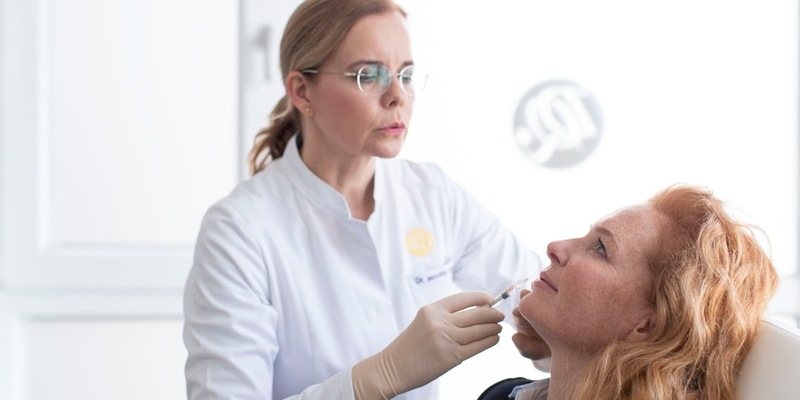 Vorsicht Schönheitsversprechen: Dr. Jennifer Quist und Prof. Dr. Dr. Sven Quist von der Dermatologie Quist erklären, worauf es bei ästhetischen Behandlungen ankommt - Foto: presseportal.de