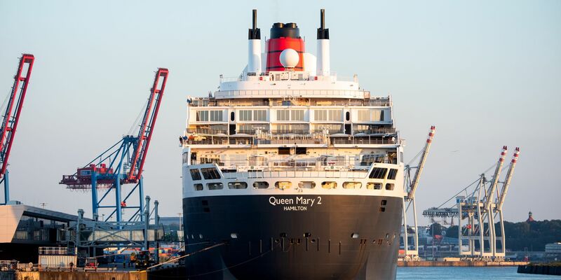 Auf einer Fahrt der Queen Mary 2 ist das Norovirus ausgebrochen. - Foto: Daniel Bockwoldt/dpa/Daniel Bockwoldt