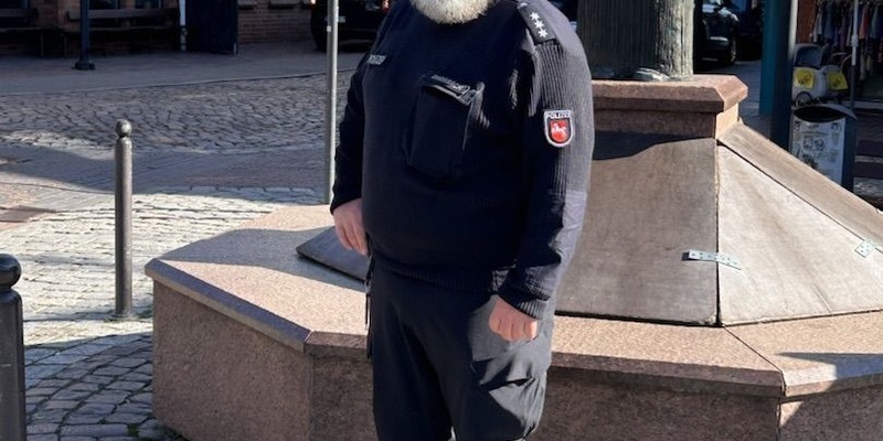 POL-STD: Wechsel in der Präventionsarbeit beim Polizeikommissariat Buxtehude - Johannes Droßbach folgt auf Maike Hesebeck - Foto: presseportal.de