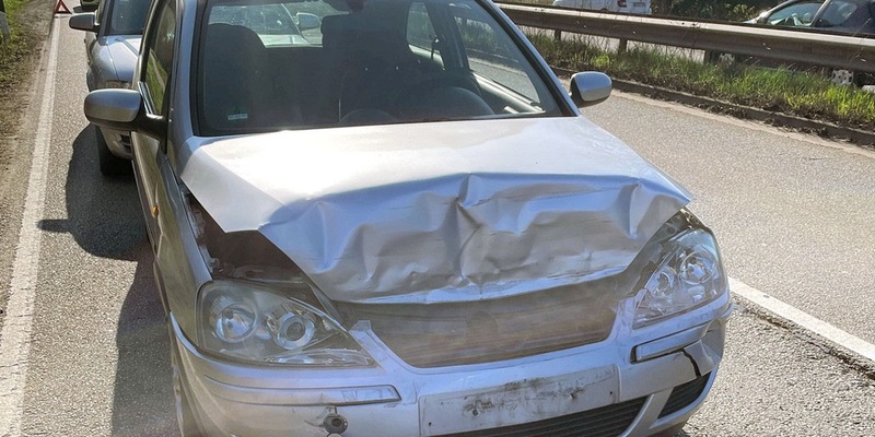 POL-PDKL: Drei Autos in Unfall verwickelt - Foto: presseportal.de