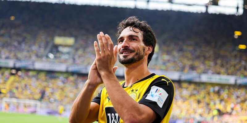 Mats Hummels verabschiedete sich vor einem Jahr von Borussia Dortmund. - Foto: Christoph Reichwein/dpa