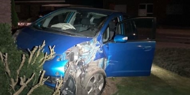 POL-WES: Neukirchen-Vluyn - Verkehrsunfall endet an einer Hauswand und mit einer Blutprobe - Foto: presseportal.de